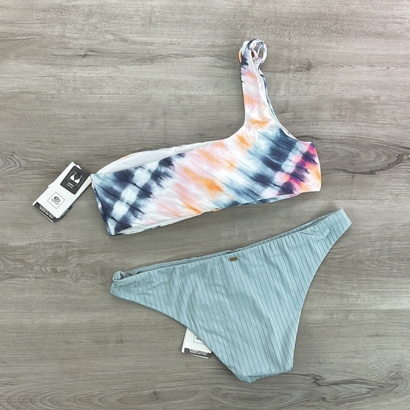 ☀️RIP CURL☀️ SURF TRIP ONE SHOULDER CROP PREMIUM SURF CHEEKY PANT BIKINI SET - Picture 11 of 13